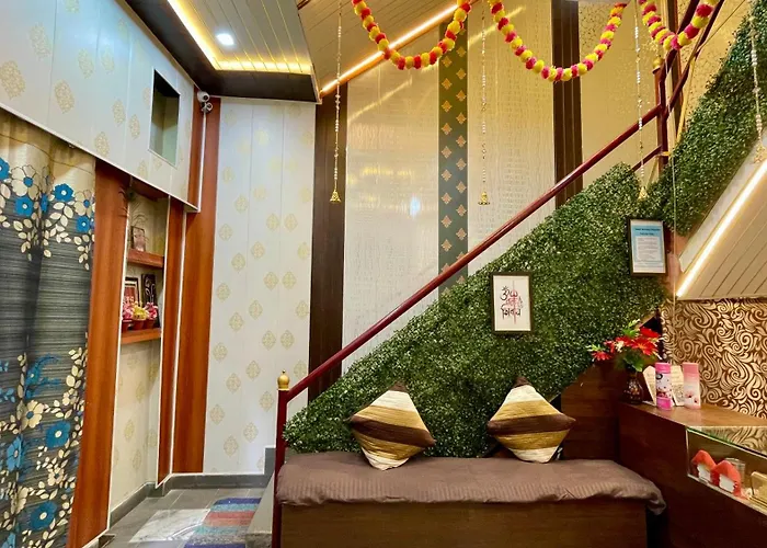 Hotel Shivayy Majestic - Bhu Sundarpur Road 3Km From Kashi Vishwanath Temple