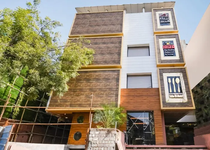 Hotel Golden - I