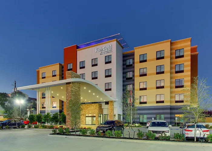 Fairfield Inn And Suites By Marriott Houston Brookhollow