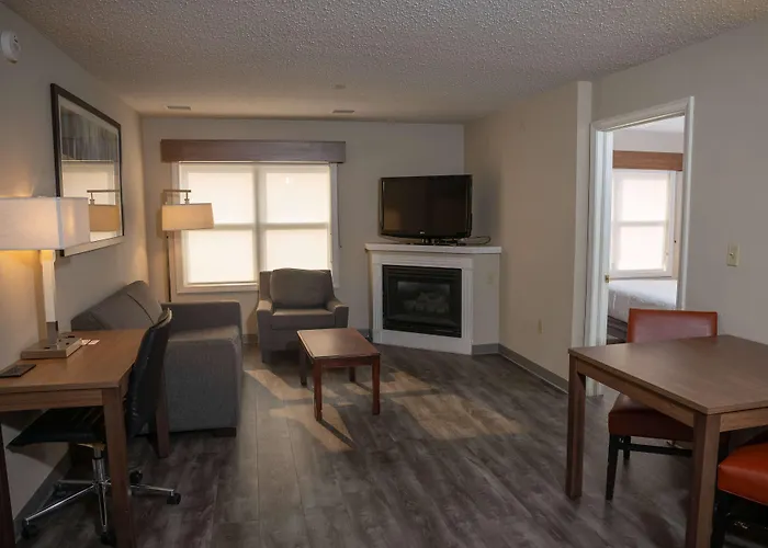 Hawthorn Suites By Wyndham Erie Kearsarge