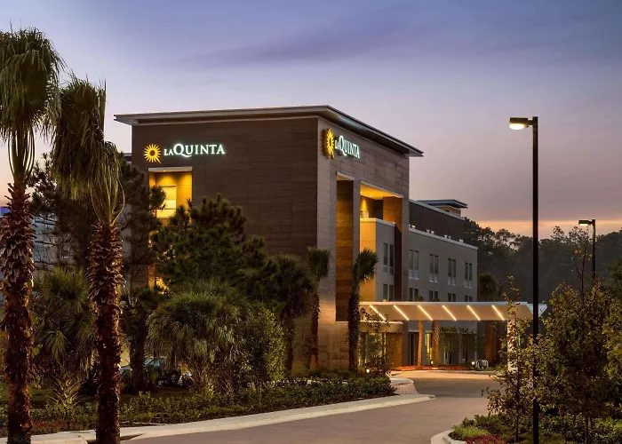 La Quinta Inn & Suites By Wyndham Orlando I-Drive Theme Parks