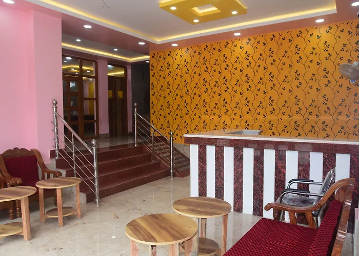 Hotel Gridhakuta International