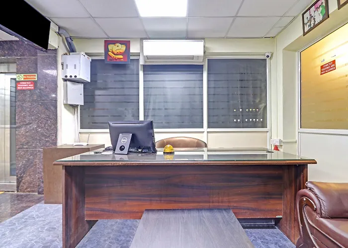 Itsy Hotels Infinity, Hitech City