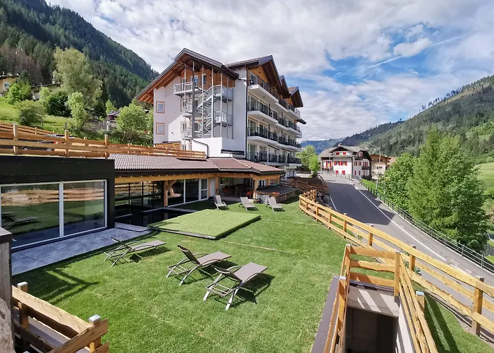 Active Alm Hotel