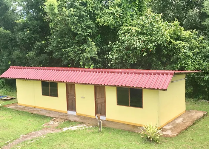 ห้วยน้ำรินรีสอร์ท The Creek Garden Resort