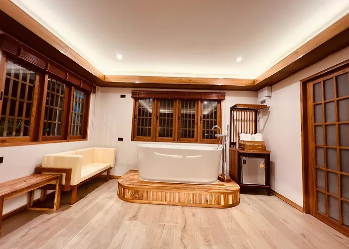 Mi Wo Kezhan Banrakthai บ้านรักไทย