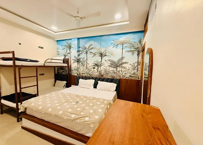 Hotel Maheshwar'S Stay