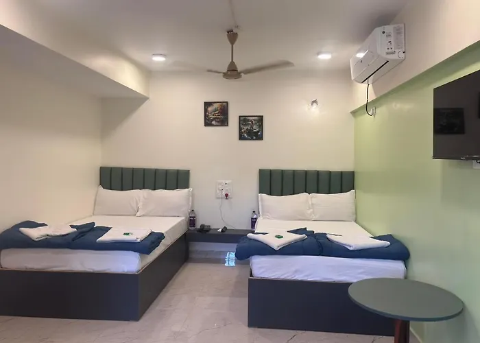 3 Wonders Tarkarli Hotel And Restaurent