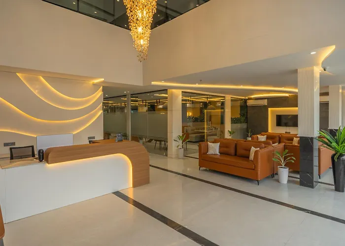 Perfectstayz Premium Shree Narayana At Mahakal Temple Road