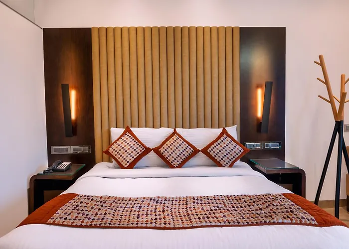 Hotel Royal Palace Jalgaon