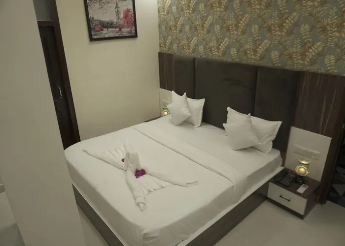 Hotel Decent