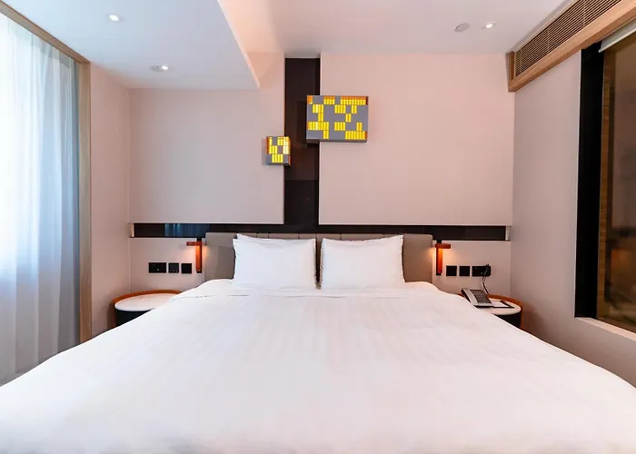 Nathan Hotel