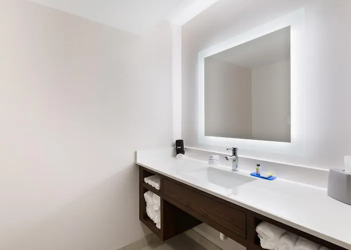 Holiday Inn Express Naperville By Ihg