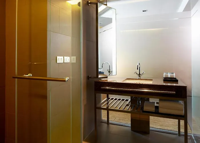 Jc Kevin Sathorn Bangkok Hotel