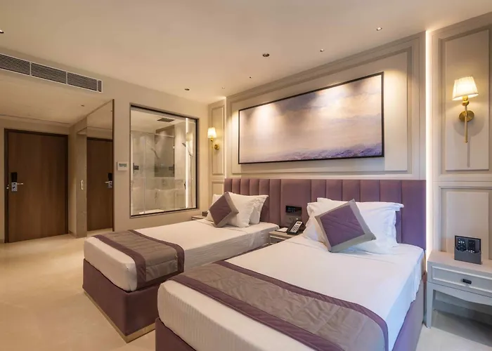 Grand Residency Hotel & Serviced Apartments