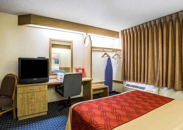 Econo Lodge Denver International Airport Aurora