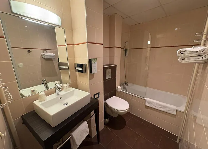 Kyriad Hotel Dijon Centre Gare