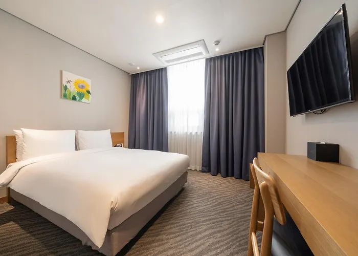 Ramada By Wyndham Seoul Dongdaemun Hotel