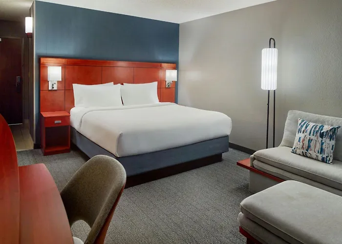 Courtyard By Marriott Frederick Hotel