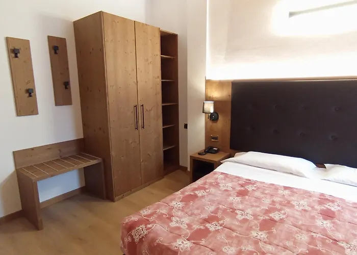 Hotel Serena Dimaro