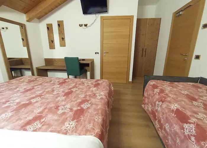 Hotel Serena Dimaro