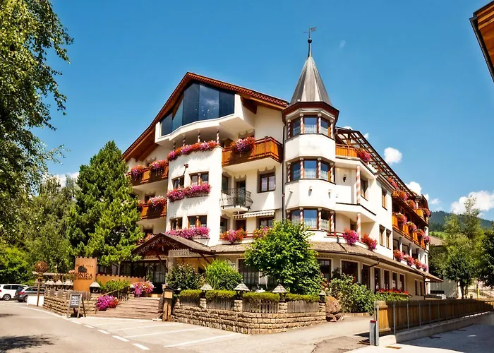 Hotel Villa Monica Toblach