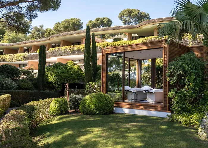 Grand-Hotel Du Cap-Ferrat, A Four Seasons Hotel