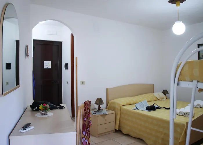 Hotel L'Ancora ex Incoronato Capo Vaticano
