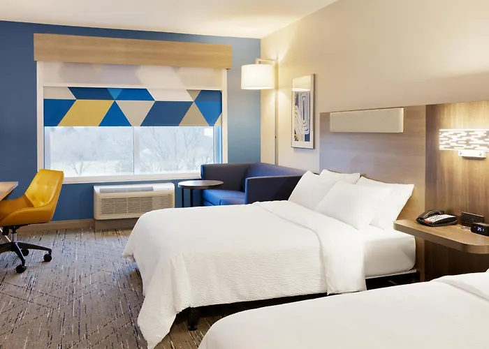 Holiday Inn Express & Suites Austin South By Ihg