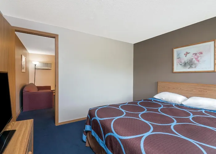 Super 8 By Wyndham Milbank Sd Hotel