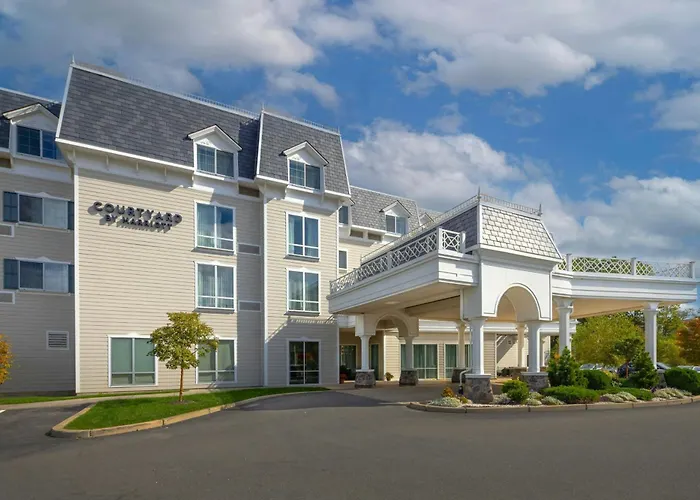 Courtyard By Marriott Lenox Berkshires Hotel