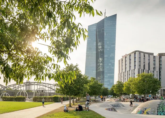 Moxy Frankfurt East