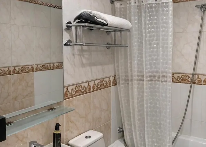 Cuatro Caminos Rooms Torrelavega