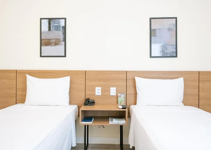Hotel Equinocios Executive Barcarena