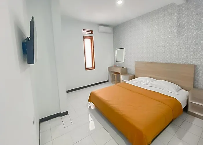 Ultima Syariah Cipanas Garut Mitra Reddoorz