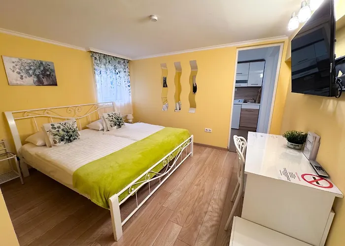 Camille Apartmanhouse