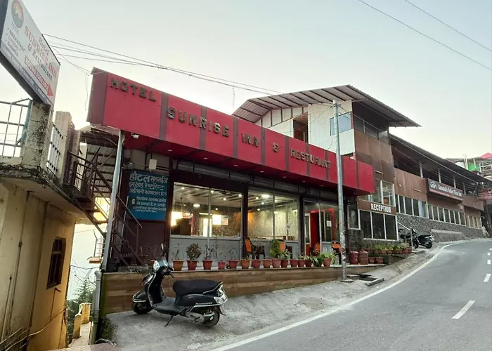 Hotel Sunrise Inn & Restaurant, Kanatal