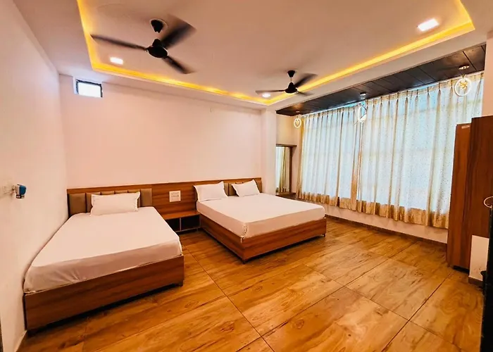 Hotel Ananya Fairview