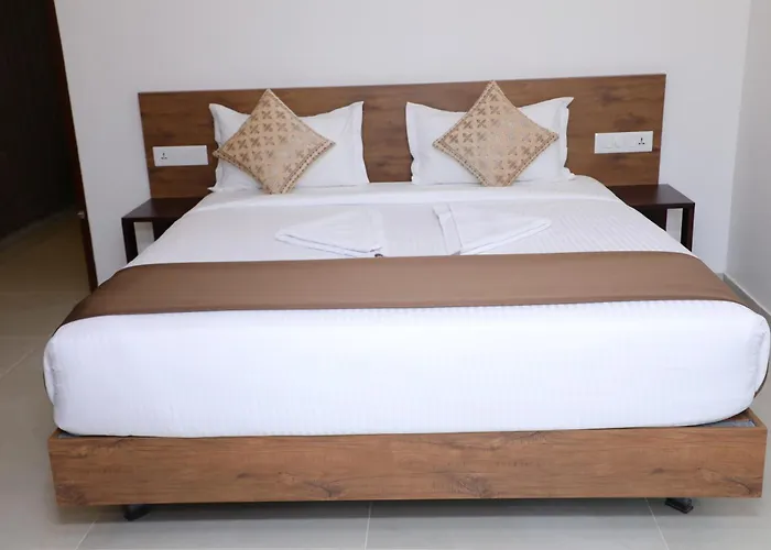 Aura Airport Hotel
