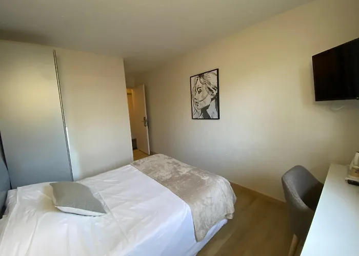 Hotel La Roselière à Saint-Quentin Fallavier