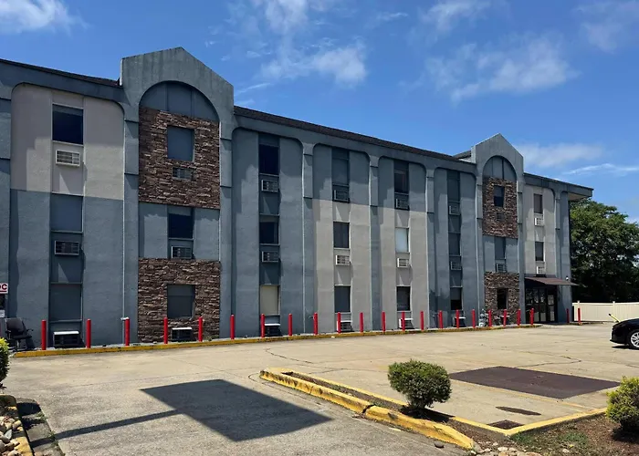 Gallus Stadium Park Inn, An Ascend Collection Hotel