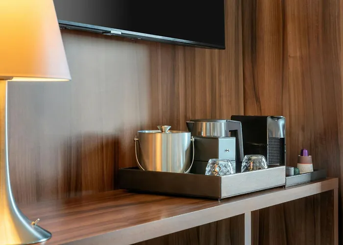Courtyard By Marriott Amsterdam Hotel