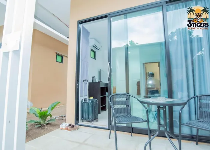 3 TIGERS Resort&Hostel