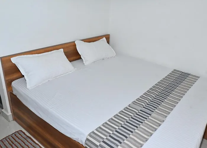 Hotel Ashutosh