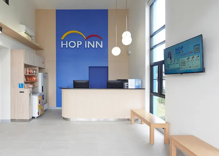 Hop Inn Tak