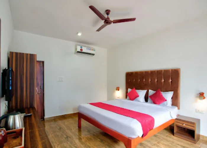 Hotel Sky Blue Baga Goa