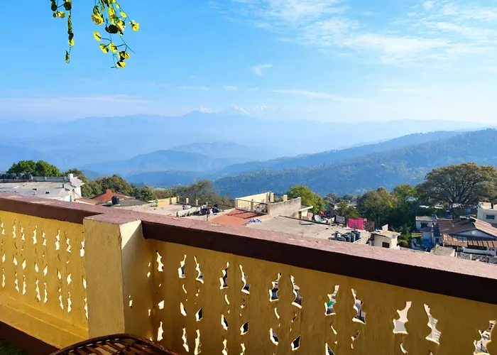 Boutique Tribhuwan Hill View Hotel Free Wifi And Parking Facilities - Best Services - Prime Location- Premium Hotel In Ranikhet