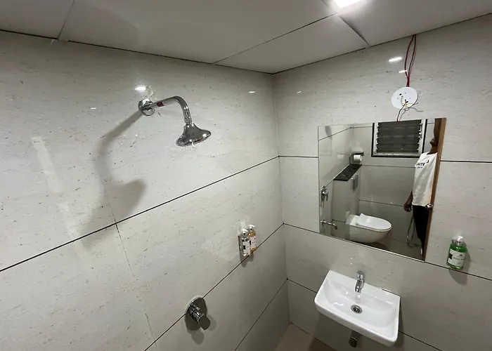 Hotel Lotus Suites