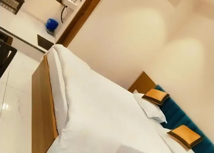 Rajwadi Hotel Inn