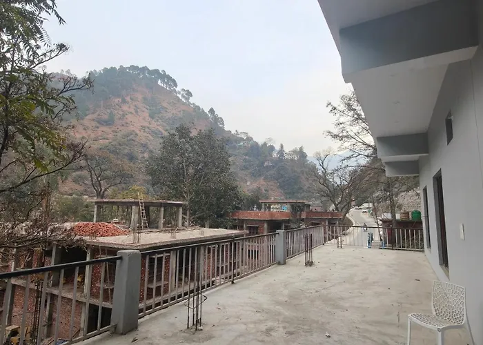 Amigo'S Hotel And Restaurant